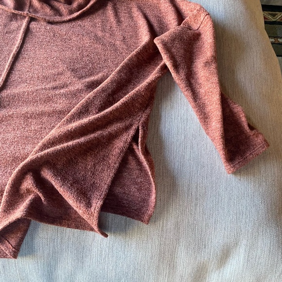 Fun cowl neck loose sweater, side slits and warm. - Picture 3 of 6